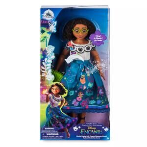 Disney Parks Mirabel Singing Doll – Encanto